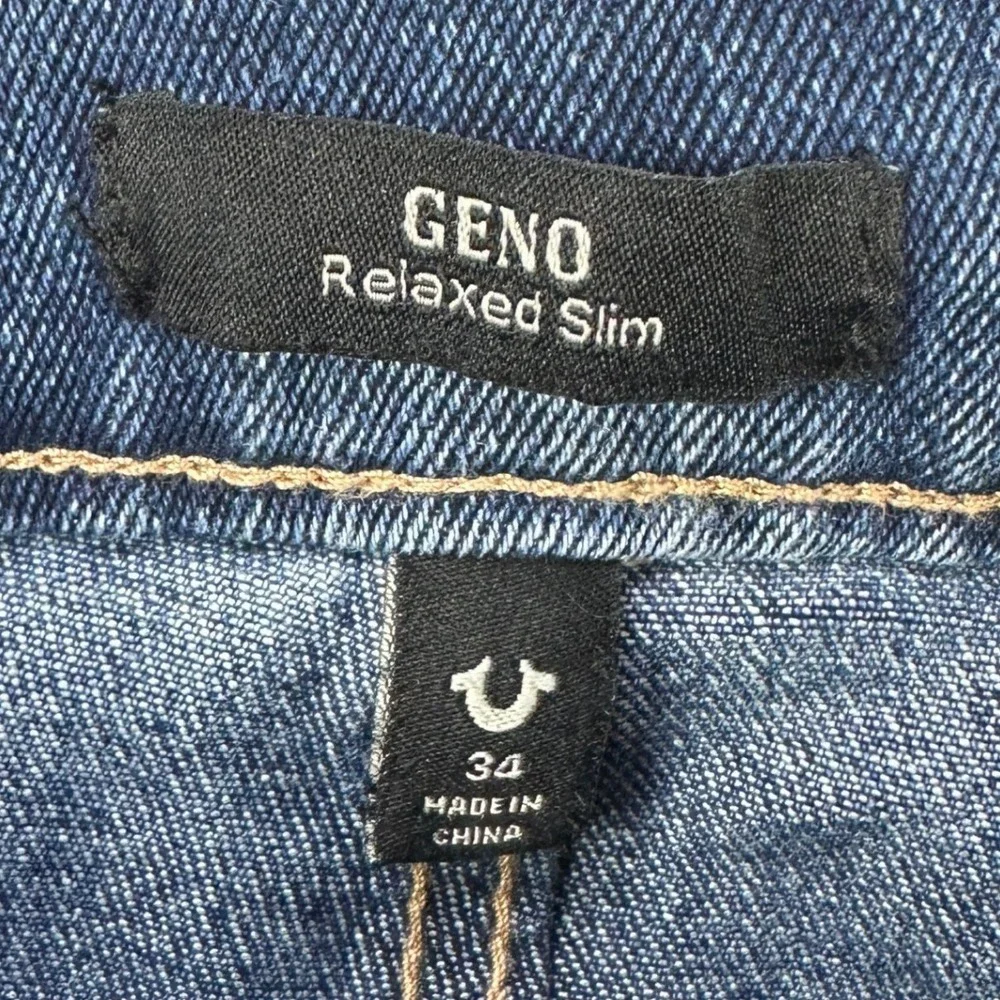 True Religion Geno Men Relaxed Slim Jeans 34 Blue 5 Pocket Distressed Casual NEW